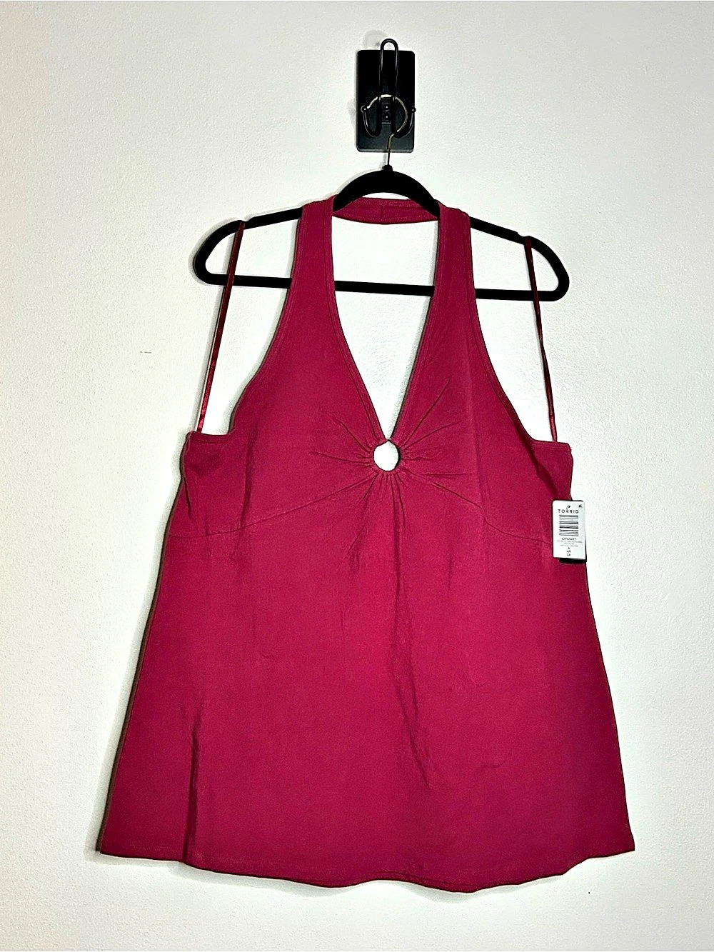 NWT Torrid Red Plum Foxy Halter Tank Top O Ring Keyhole Cutout 4X Size 4 26